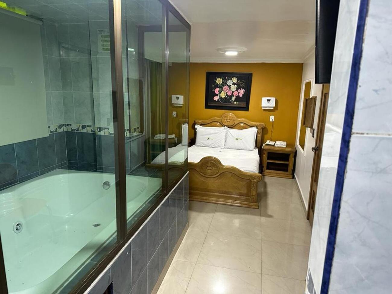 Hotel Bosque Chapinero โบโกตา ภายนอก รูปภาพ