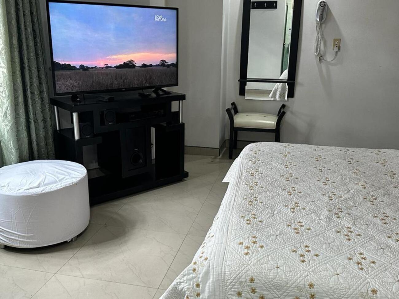 Hotel Bosque Chapinero โบโกตา ภายนอก รูปภาพ